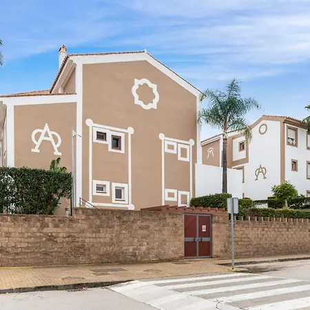 Cortijo Del Mar 2 Bed Apartment Malaga